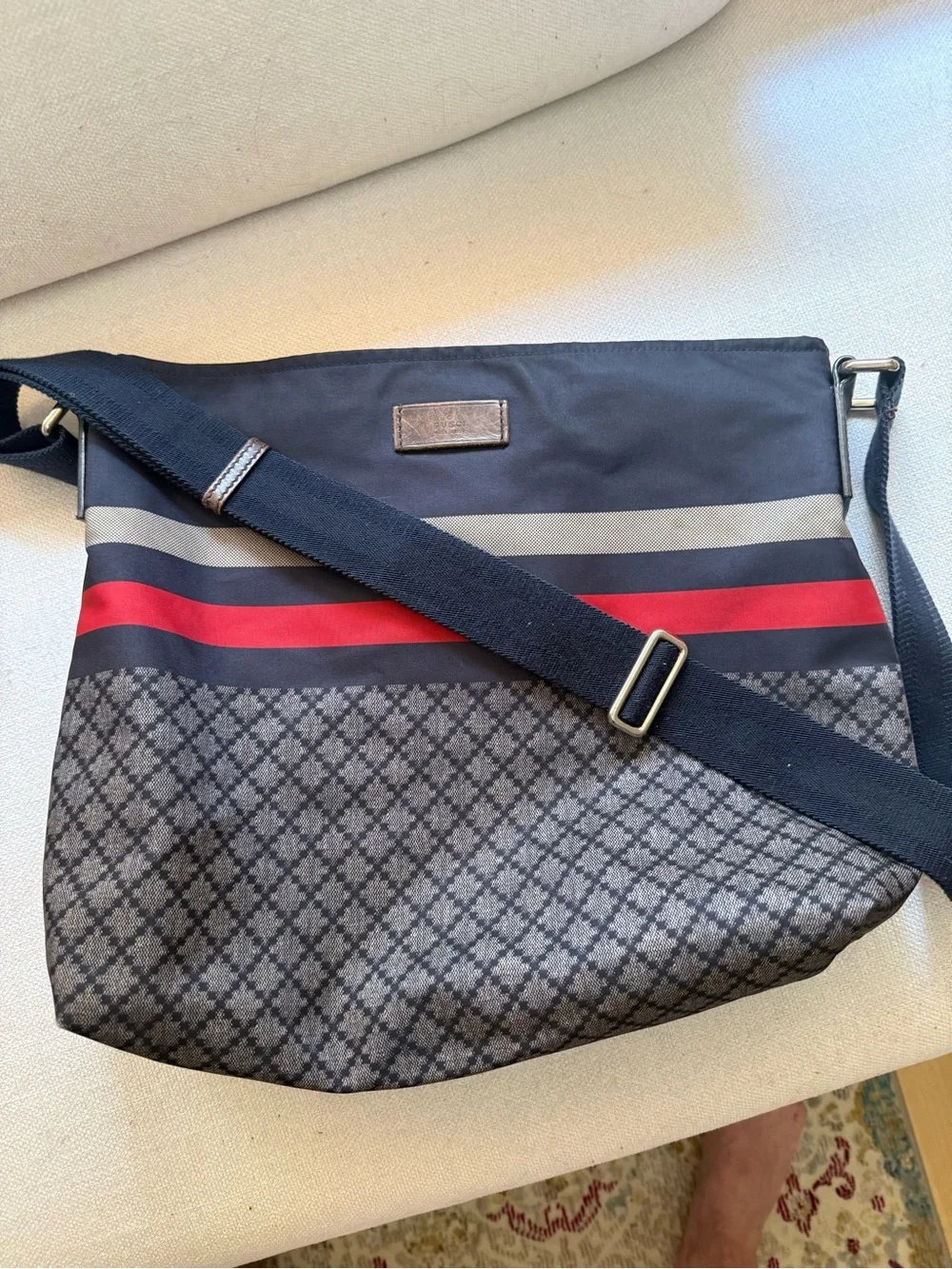 Gucci unisex Messenger Bag in Navy, Red, Gray